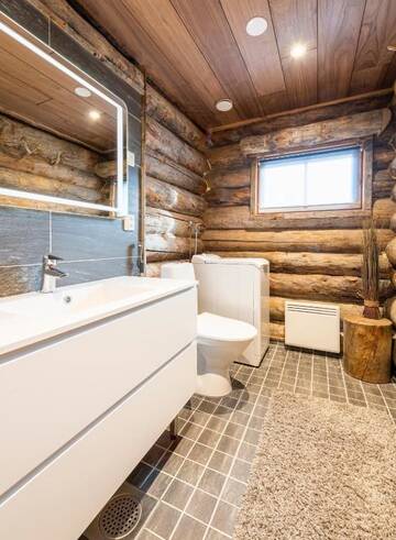 Фото номера Two-Bedroom Chalet with two sleeping lofts Шале RukanKelo г. Рука 21