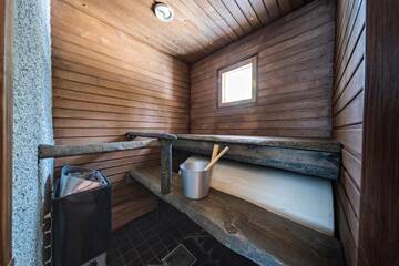 Фото номера Коттедж с 2 спальнями и сауной Дома для отпуска Rukan Salonkilomat г. Рука 10