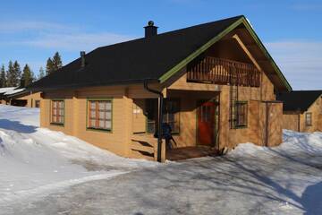 Фото номера Коттедж с 2 спальнями и сауной Дома для отпуска Matkailumaja Heikkala Cottages г. Рука 2