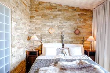 Фото номера Люкс с гидромассажной ванной Отель Ruka Peak - Boutique Hotel &amp; Restaurant г. Рука 7