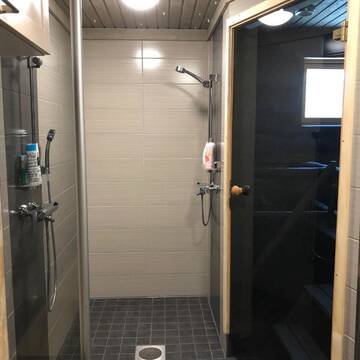 Фото номера Four-Bedroom Cottage with Sauna - Vapatie 6 Дома для отпуска Rukakaiku Cottages г. Рука 10
