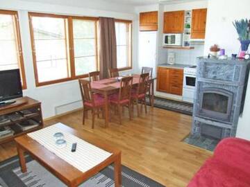 Фото номера Дом для отпуска Дома для отпуска Holiday Home Karhunvartijan linna c17 г. Рука 17