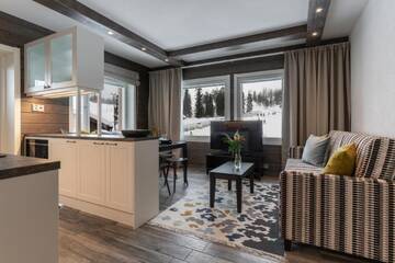 Фото номера Апартаменты Делюкс с гидромассажной ванной Апарт-отели Ski-Inn RukaValley г. Рука 5