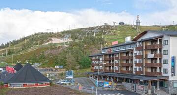 Фото номера Апартаменты с 2 спальнями Апарт-отели Ski-Inn RukaSuites г. Рука 34