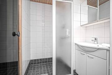Фото номера Апартаменты с 2 спальнями Апарт-отели Ski-Inn RukaSuites г. Рука 6